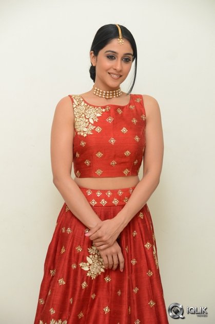 Regina-Cassandra-at-Okka-Ammayi-Thappa-Movie-Audio-Launch